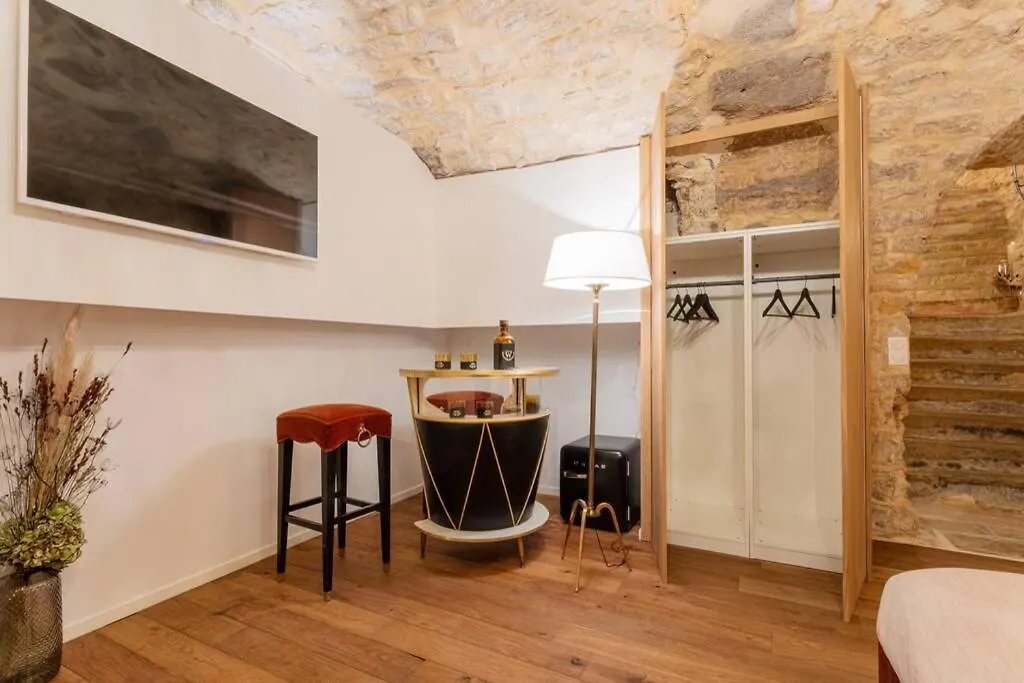 Luxury Countryside House Heart Of Historic Marais Apartment *