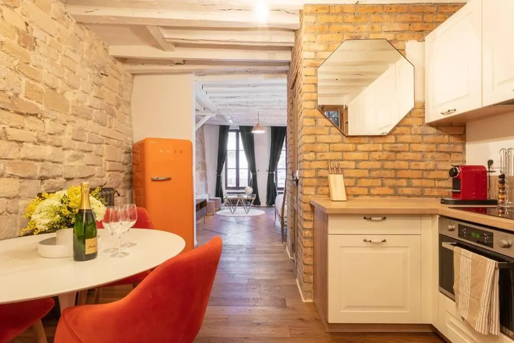 Luxury Countryside House Heart Of Historic Marais * Paris